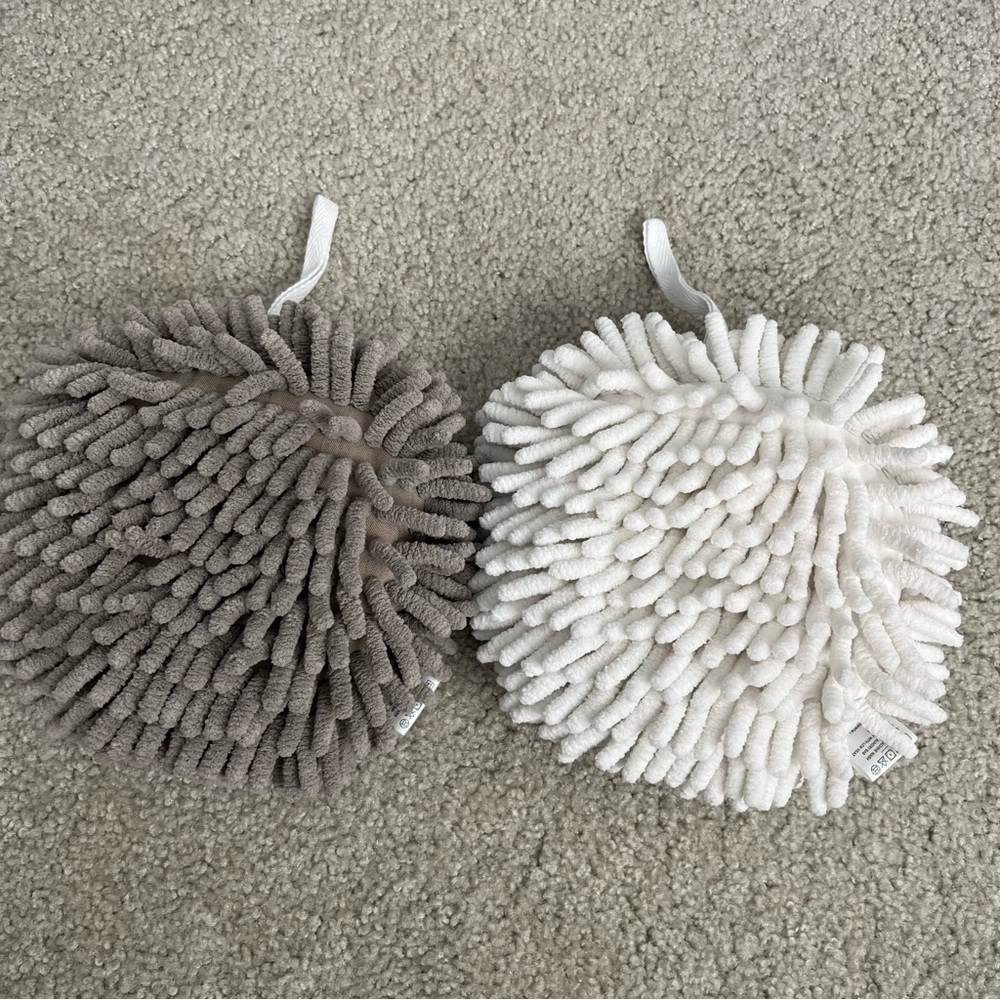 Fuzzy Ball Hand Towels Set of 2 - Picture 2 of 4